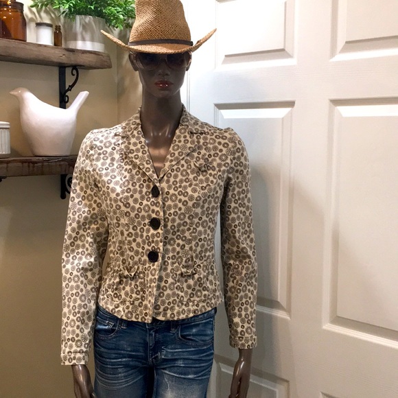 Jacket - Picture 1 of 2